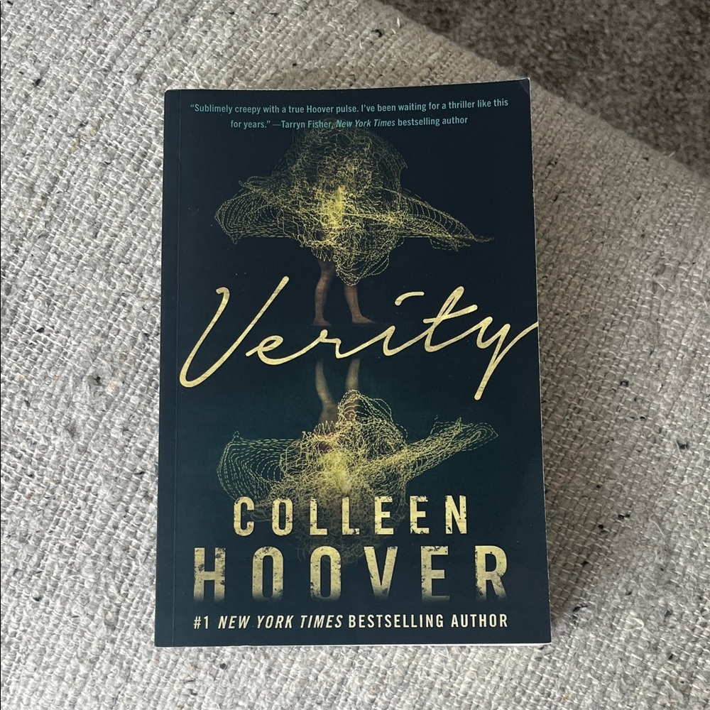 Colleen Hoover 'Verity' Coffee Table Book - Black and Gold